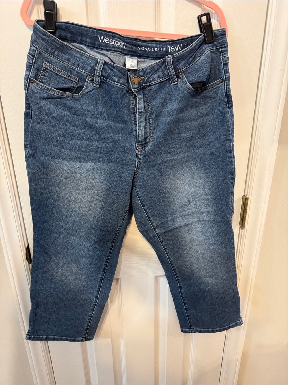 Westport Women's Blue Cropped Denim Jeans - Signature Fit